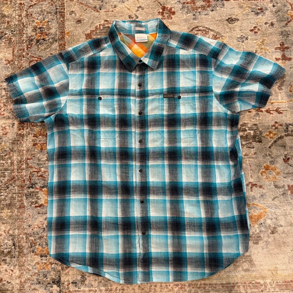 Columbia Turquoise Plaid Short Sleeve Shirt
